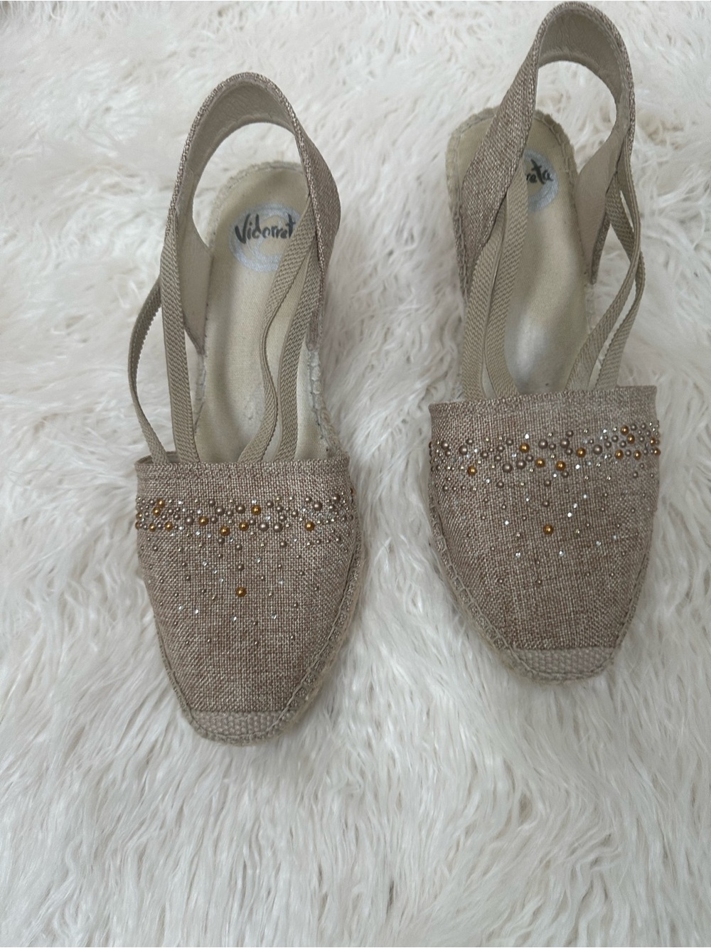 Vidorreta Espidrilles Neutral Linen with Gokd Silver Embellishment 40 NWOB